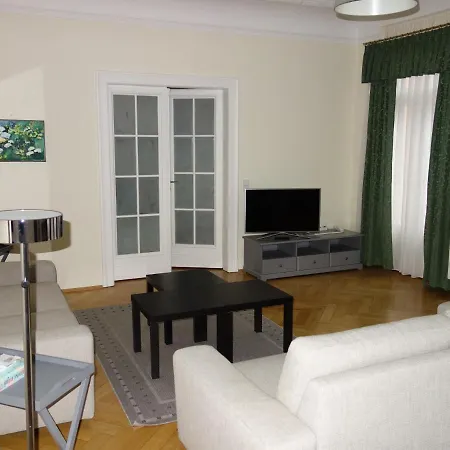 Schiller Fabrikantenwohnung Apartment